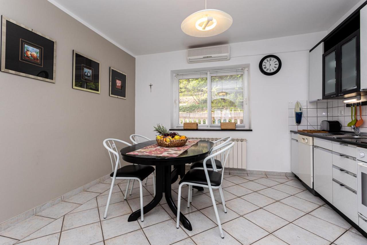 Apartman Maris Vrbnik Exteriér fotografie